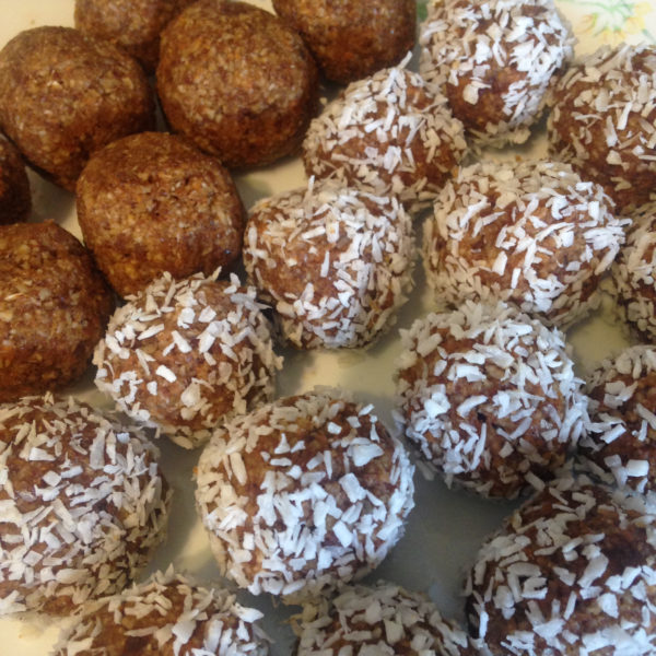 no bake carrot cake balls